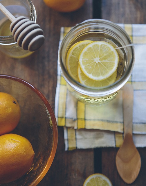 Lemon Lemonade Juicing